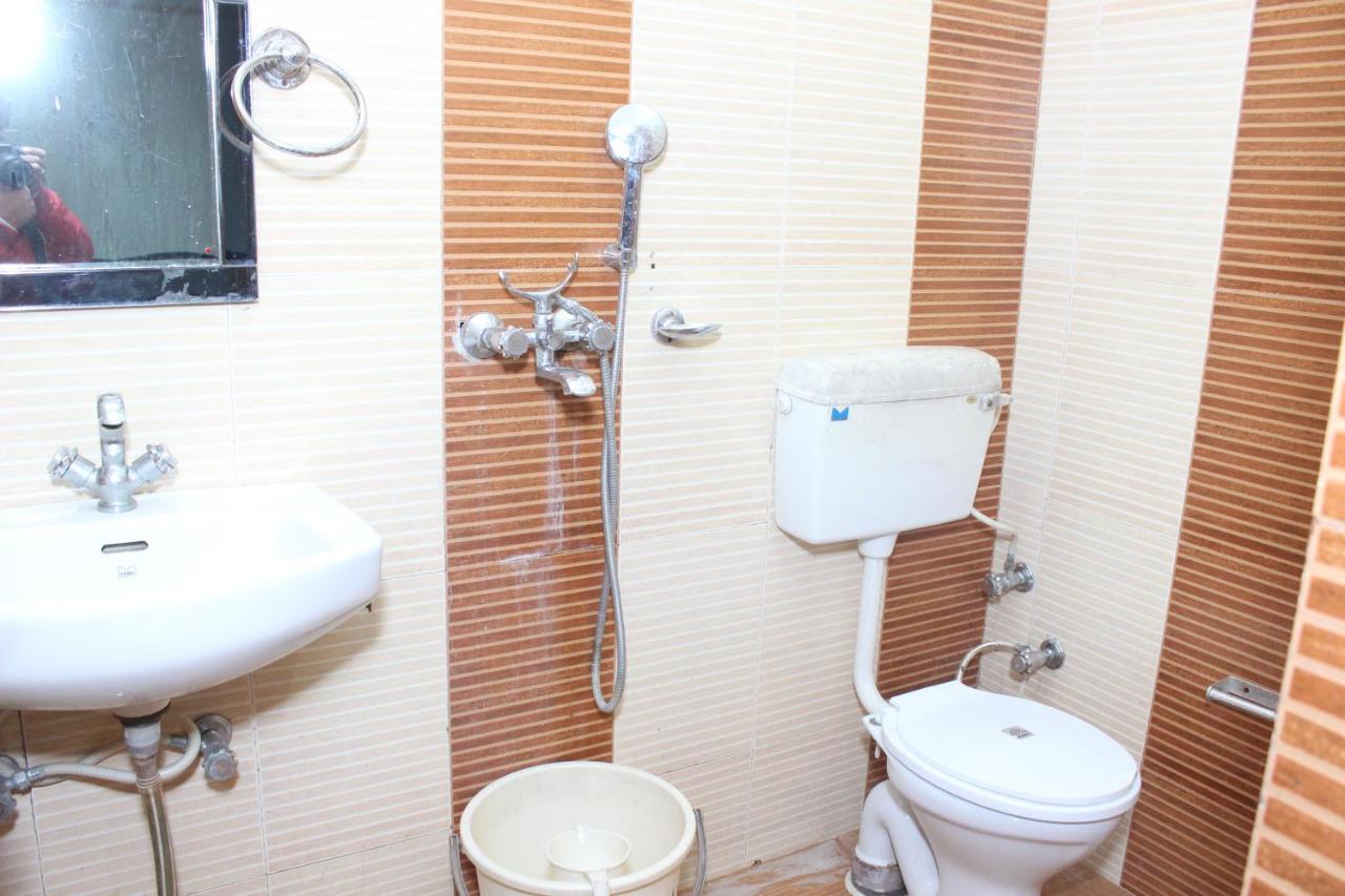 Hotel Dolls Inn Найнитал Экстерьер фото